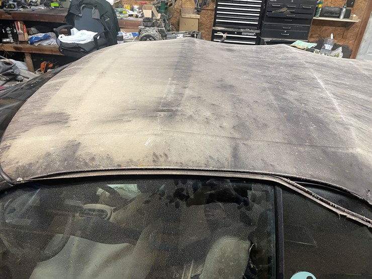 #260-•-1997-chrysler-(fall-creek,-wi)-(has-wi-title)-image-13