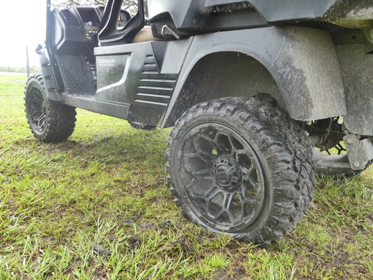 cushman-hauler-1200x-golf-cart-image-5