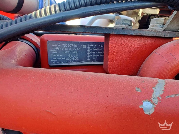 2015-peterbilt-567-image-31