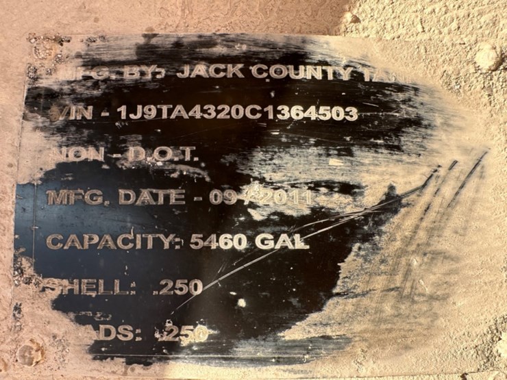 2012-jack-county-tank-130bbl-image-11