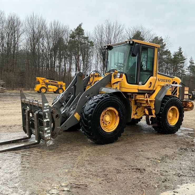 2010 VOLVO L60F