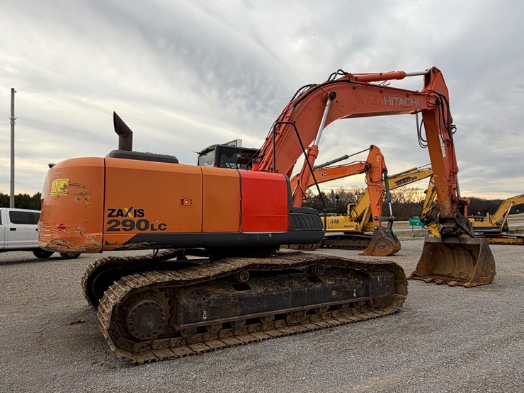2013-hitachi-zx290-lc-5b-image-3