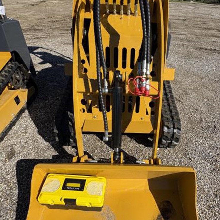 #119 • SDLL80 Mini Skid Steer Loader