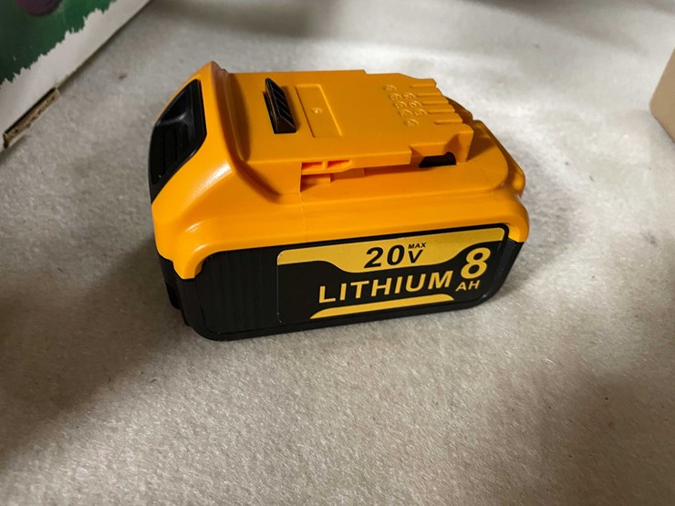 #8719-•-new-dewalt-compatible-chainsaw-(t14)-image-6