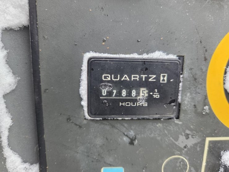 2019-jlg-t500j-image-34