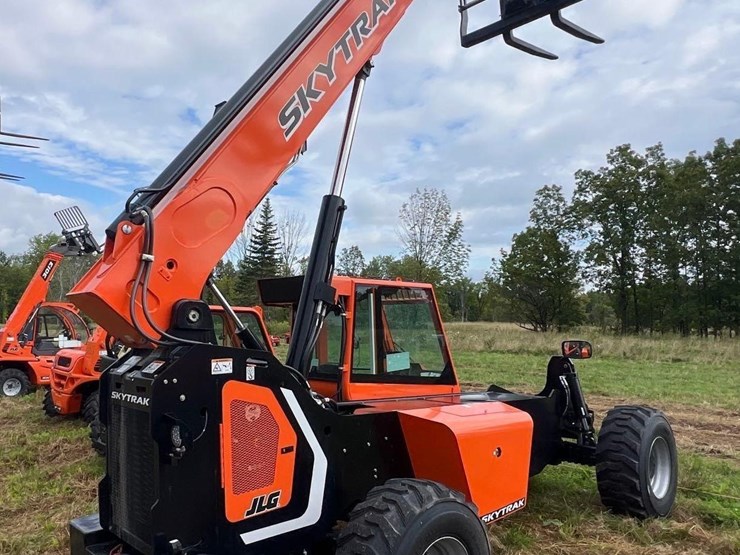 sky-trak-6042-image-1