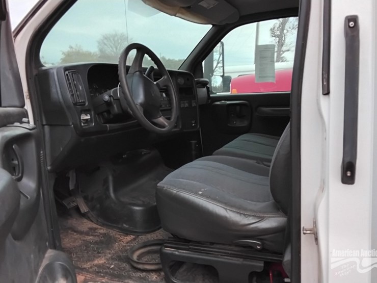 2008-chevrolet-c4500-truck-image-7