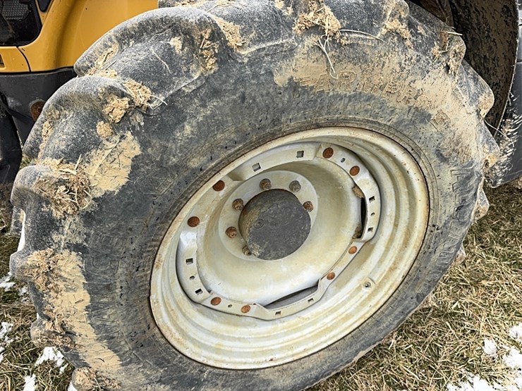 2011-challenger-mt535b-image-23