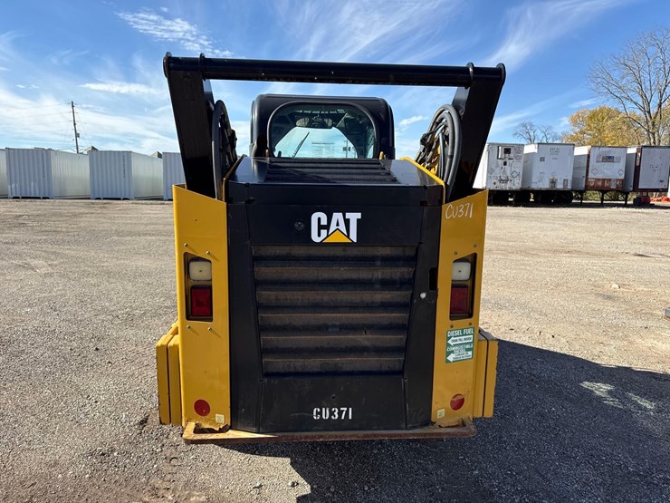 2017-caterpillar-262d-image-3