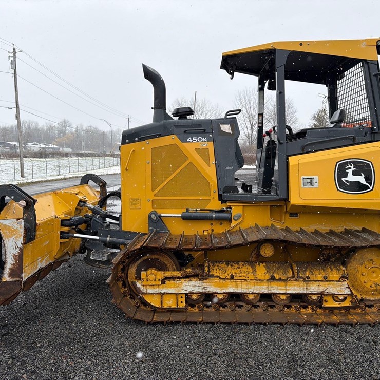 2023 DEERE 450K