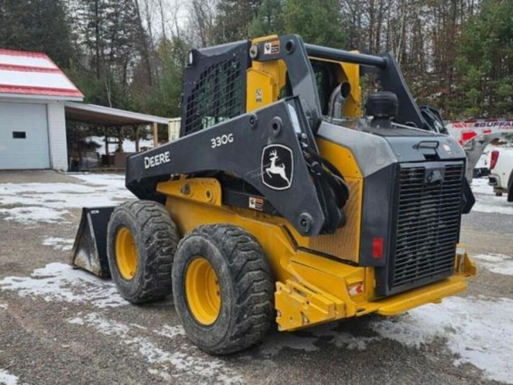 2020-deere-330g-image-6