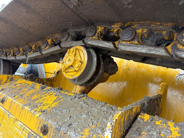 2022-deere-450k-image-10