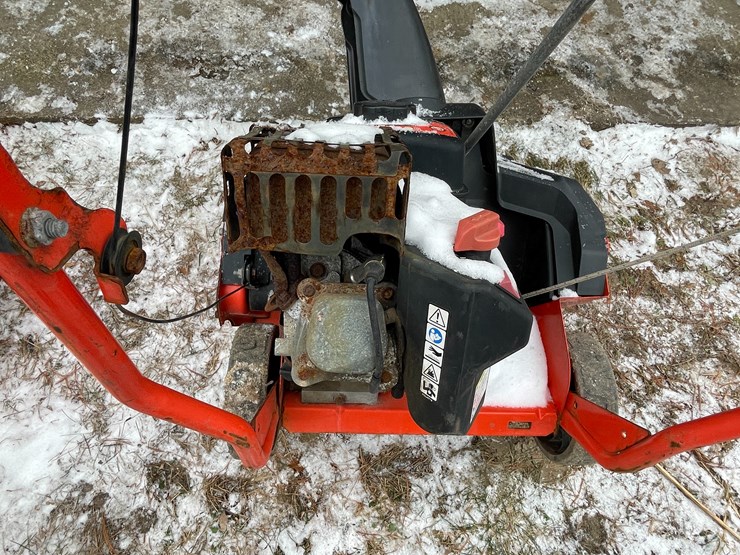 #2707-•-ariens-professional-21-snow-blower-(fall-creek,-wi)-image-15