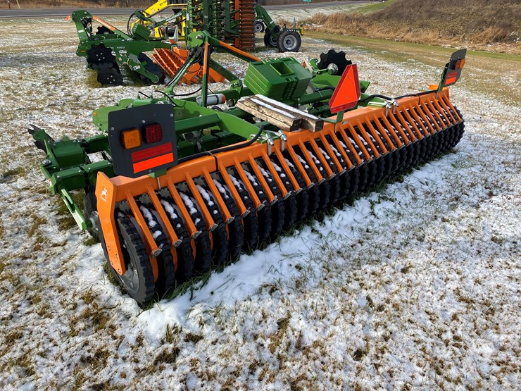 #1145-•-2023-unused-amazone-catros-4003-3-point-compact-disc-(waldo,-wi)-image-8