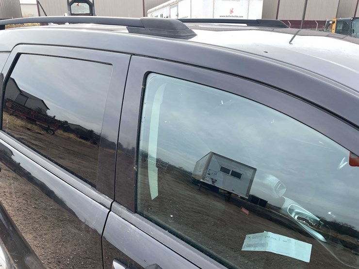 2013-dodge-journey-image-19