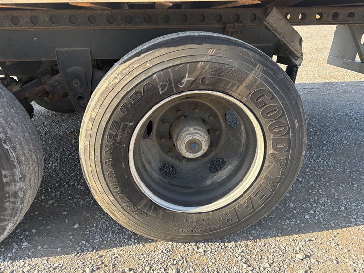 1998-strick-trailer-image-7