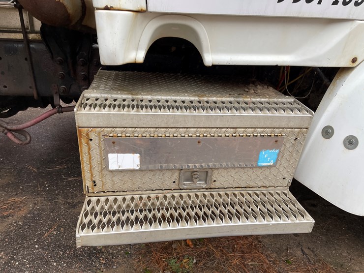 2003-caterpillar-c15-image-22