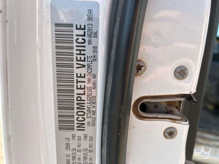 2018-utility-flatbed-image-6