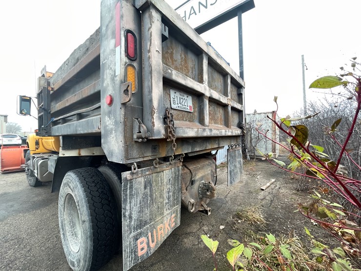 2001-gmc-topkick-image-8