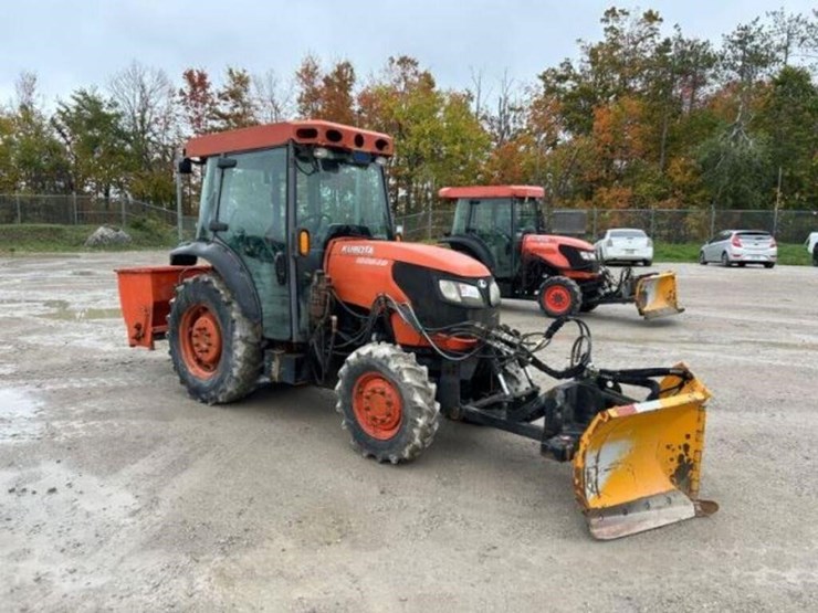 2008-kubota-m7040d-image-3