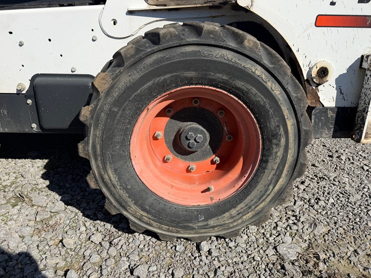 2013-bobcat-s750-image-7