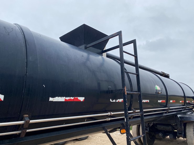 #1030-•-2014-northern-6000-gallon-semi-manure-tanker-trailer(has-wi-title)-(kewaunee,-wi)-image-28