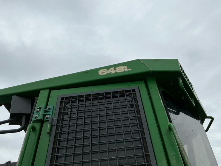 2016-deere-648l-image-57