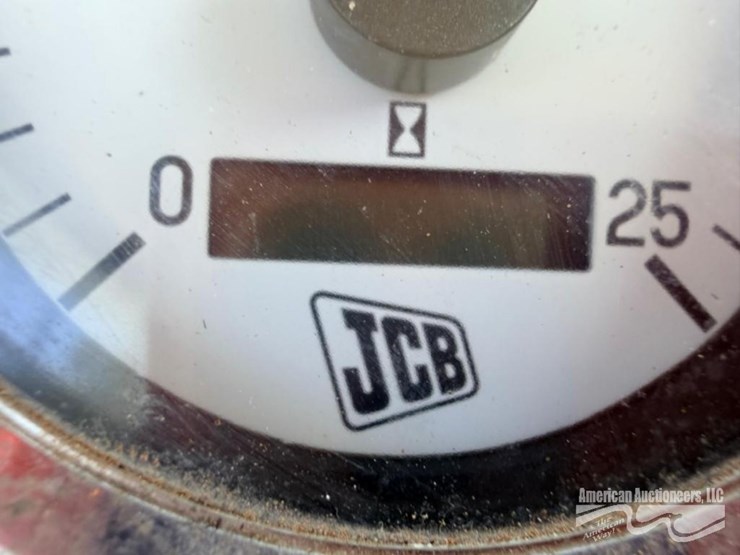 jcb-3c-image-10