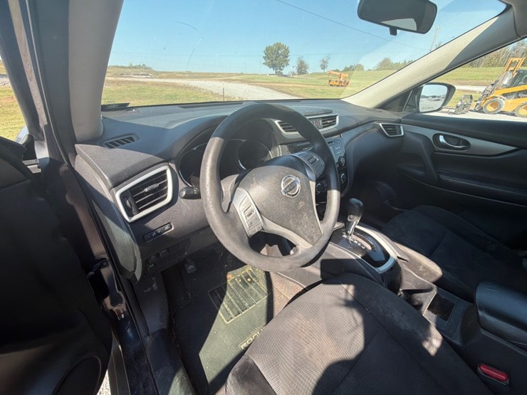 2016-nissan-rogue-image-10