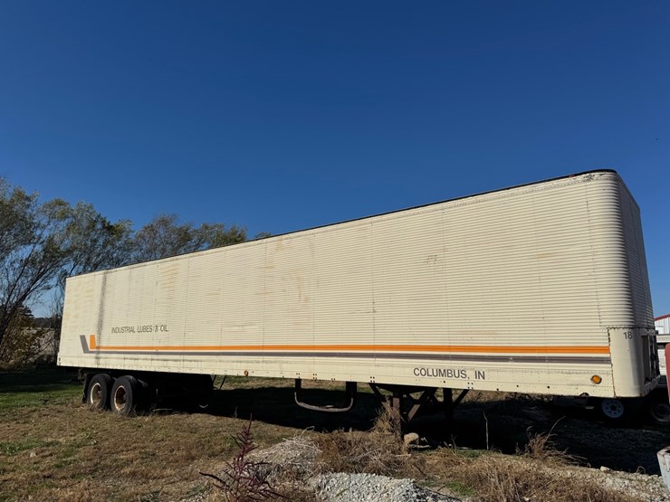 1972-fruehauf-storage-trailer-image-2