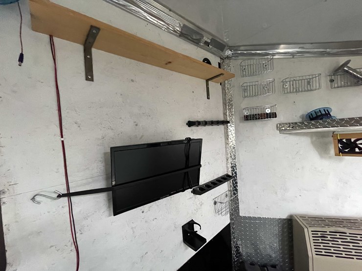 #1399-•-2018-zero-4-outdoors-6'-x-10'-all-aluminum-drop-down-ice-shanty-(of)-image-22