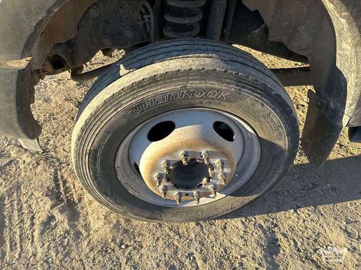 2019-ford-f550-image-36