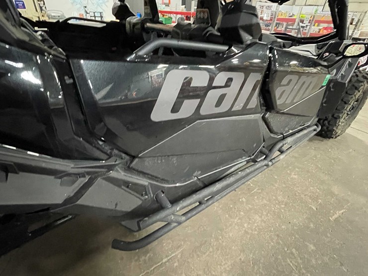 2023-can-am-maverick-x3-image-32