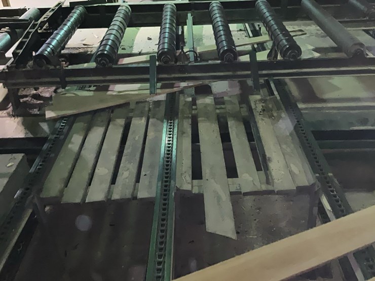 #145-•-green-chain-image-16