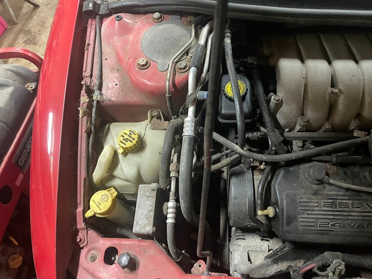 #260-•-1997-chrysler-(fall-creek,-wi)-(has-wi-title)-image-21