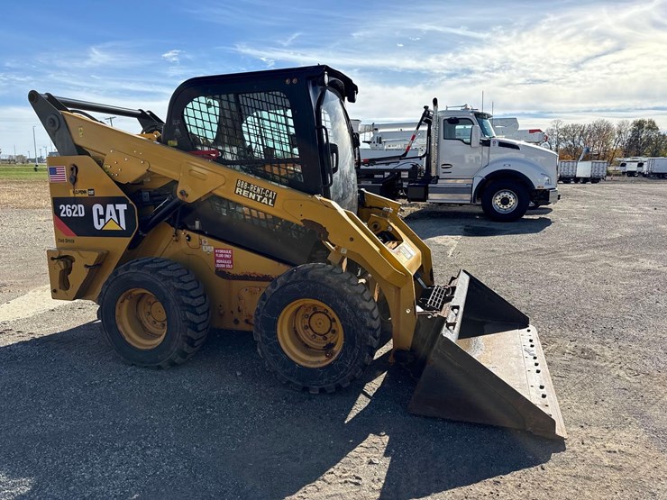 2017-caterpillar-262d-image-5