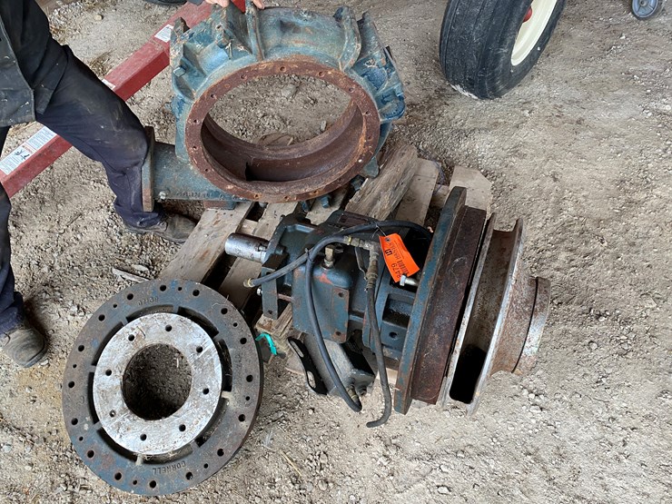 #8479-•-cornell-6819-em18dbk-pump-(new-holstein,-wi)-image-1