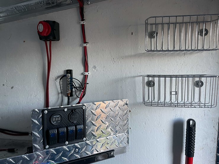 #1399-•-2018-zero-4-outdoors-6'-x-10'-all-aluminum-drop-down-ice-shanty-(of)-image-59