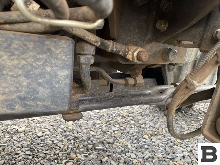 mccormick-x4.30v-tractor-image-33