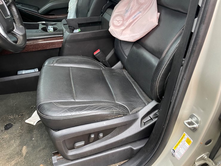 2015-gmc-yukon-slt-image-34