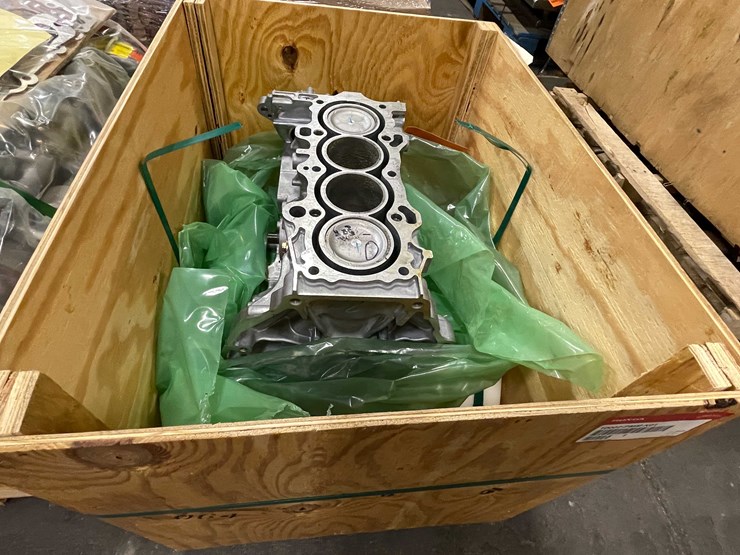 #8728-•-honda-crate-motor-(f)-image-1