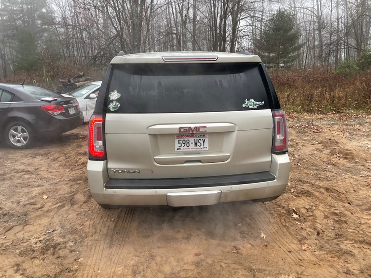 2015-gmc-yukon-slt-image-7