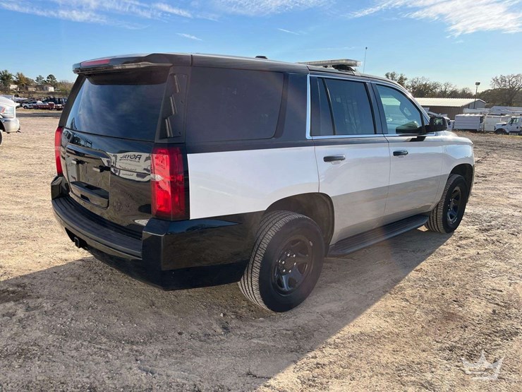 chevrolet-tahoe-image-4