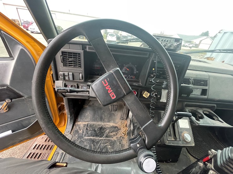 2001-gmc-topkick-image-49