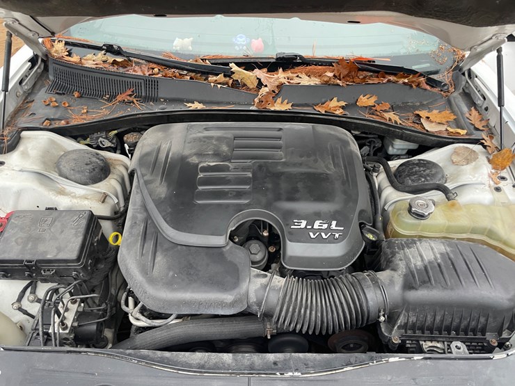 #268-•-2011-dodge-charger-(rhinelander,-wi)(title-in-delay)-image-37