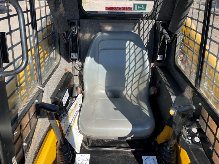 2020-gehl-rt105-image-31