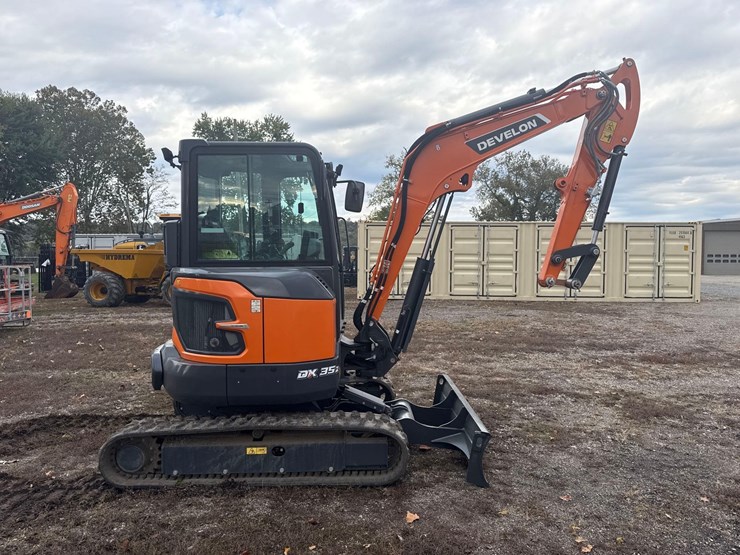 develon-dx35z-7-image-1