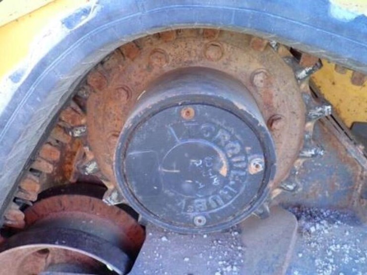 2019-deere-331g-image-67