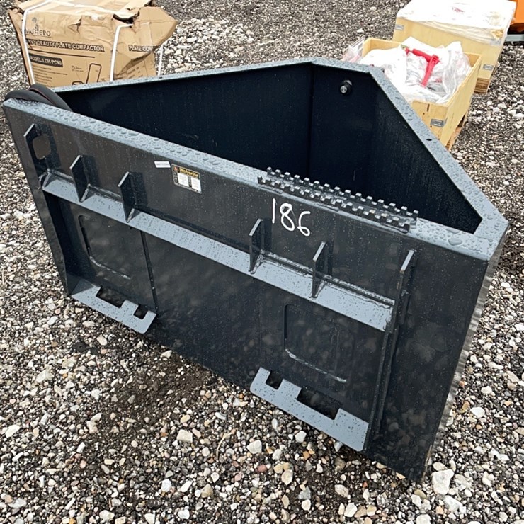 NEW WOLVERINE CONCRETE CHUTE NEW SUPPORT EQUIPMENT