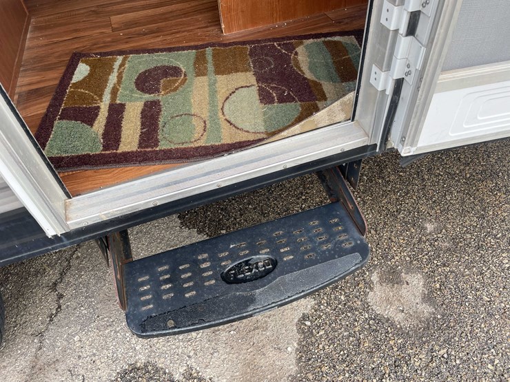 #1404-•-2015-salem-cruise-lite-camper-(no-title)-(of)-image-52